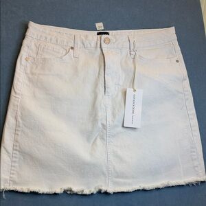 JUST BLACK White Denim Skirt FRAYED ENDS NWT SIZE LARGE